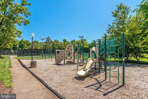 20931 Trinity Sq, Sterling, VA 20165 photo 44