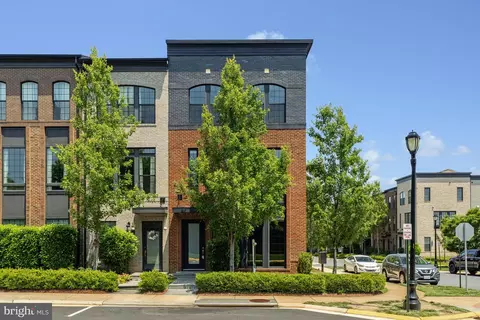 23112 Brooksbank Sq, Brambleton, VA 20148