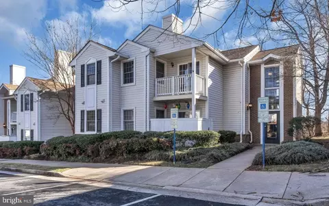 106 Westwick Ct #3, Sterling, VA 20165