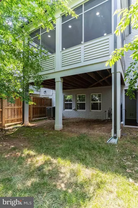 23480 Epperson Sq, Brambleton, VA 20148 photo 46