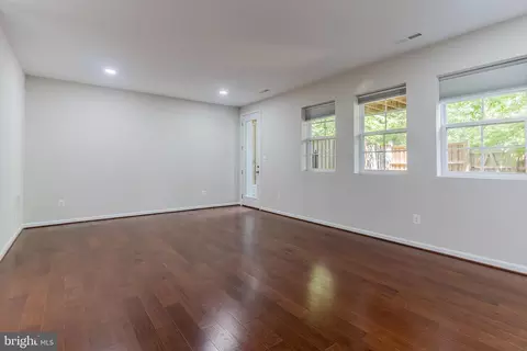 23480 Epperson Sq, Brambleton, VA 20148 photo 21