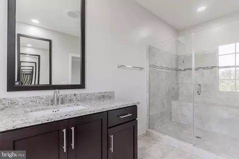 23480 Epperson Sq, Brambleton, VA 20148 photo 35