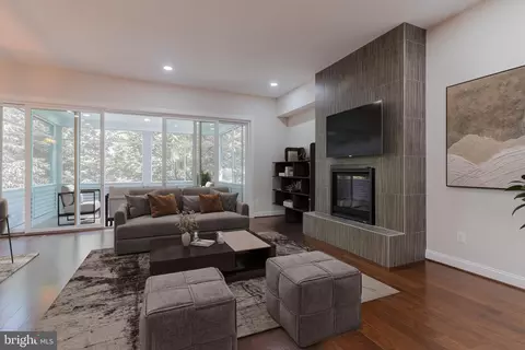 23480 Epperson Sq, Brambleton, VA 20148 photo 5