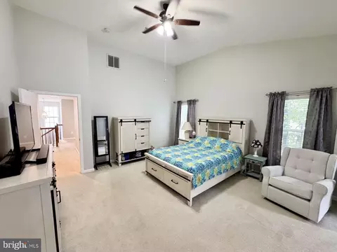 Bedroom - 43048 Zander Ter, Ashburn, VA 20147 photo 5 of 5