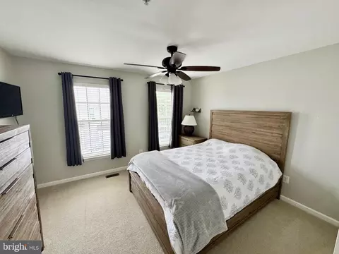 Bedroom - 43048 Zander Ter, Ashburn, VA 20147 photo 1 of 5