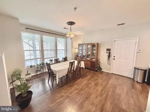 Dining - 43048 Zander Ter, Ashburn, VA 20147 photo 1 of 1