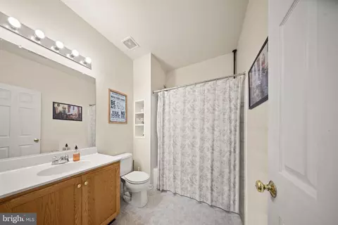 42927 Mccomas Ter, Chantilly, VA 20152 photo 11