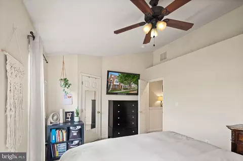 42927 Mccomas Ter, Chantilly, VA 20152 photo 30