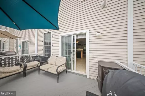 42927 Mccomas Ter, Chantilly, VA 20152 photo 22