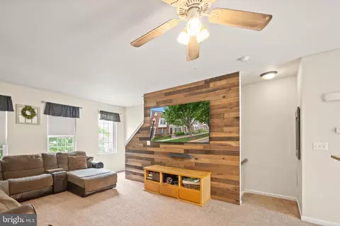 42927 Mccomas Ter, Chantilly, VA 20152 photo 14