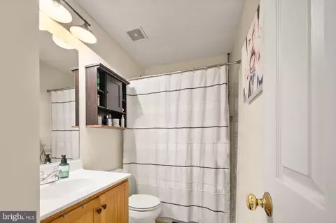 42927 Mccomas Ter, Chantilly, VA 20152 photo 36