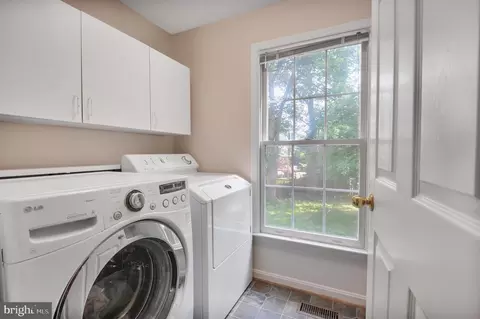 20874 Yellowbloom Ct, Ashburn, VA 20147 photo 30