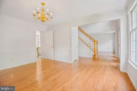 20874 Yellowbloom Ct, Ashburn, VA 20147 photo 4