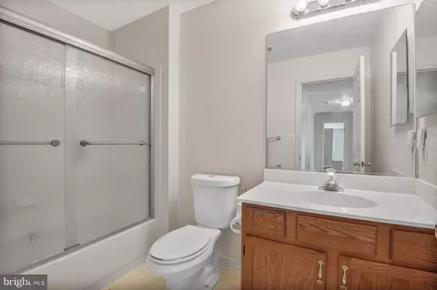 20874 Yellowbloom Ct, Ashburn, VA 20147 photo 23