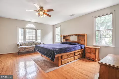20874 Yellowbloom Ct, Ashburn, VA 20147 photo 16