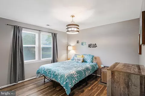 Bedroom - 20605 Cornstalk Ter #101, Ashburn, VA 20147 photo 4 of 6