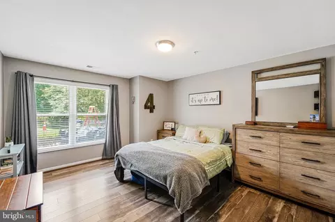 Bedroom - 20605 Cornstalk Ter #101, Ashburn, VA 20147 photo 1 of 6