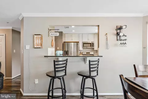 Kitchen - 20605 Cornstalk Ter #101, Ashburn, VA 20147 photo 1 of 6
