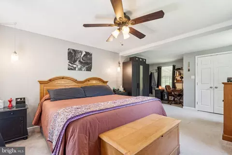 Bedroom - 20 S James St, Hamilton, VA 20158 photo 4 of 6