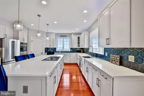 Kitchen - 17567 Tobermory Pl, Leesburg, VA 20175 photo 1 of 6