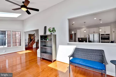 Entry Way - 17567 Tobermory Pl, Leesburg, VA 20175 photo 5 of 8