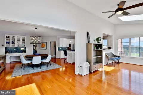 Dining - 17567 Tobermory Pl, Leesburg, VA 20175 photo 5 of 5