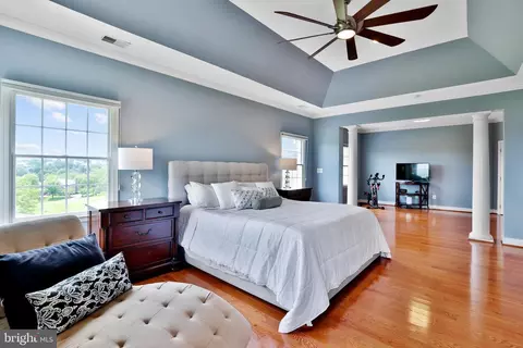 Bedroom - 17567 Tobermory Pl, Leesburg, VA 20175 photo 4 of 15