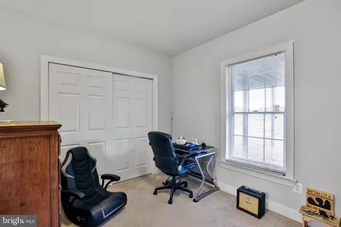 Bedroom - 17567 Tobermory Pl, Leesburg, VA 20175 photo 12 of 15