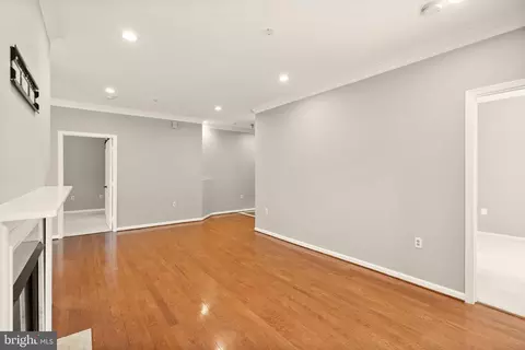 20920 Cedarpost Sq #103, Ashburn, VA 20147 photo 7
