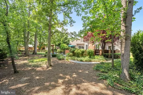 Exterior - 43251 Brownstone Ct, Ashburn, VA 20147 photo 4 of 18