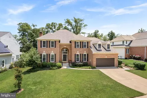 Exterior - 43251 Brownstone Ct, Ashburn, VA 20147 photo 2 of 18
