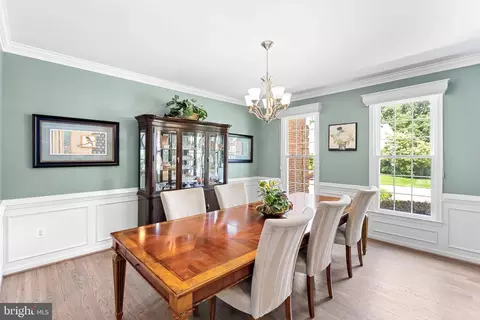 Dining - 43251 Brownstone Ct, Ashburn, VA 20147 photo 2 of 8