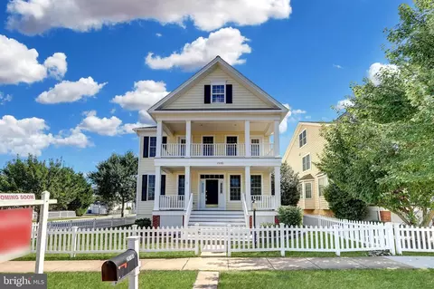 25186 Justice Dr, Chantilly, VA 20152