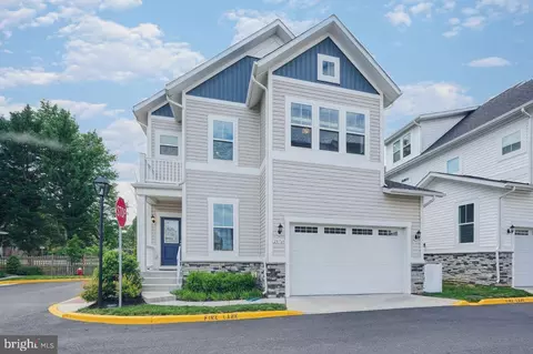20769 Partlows Store Sq, Ashburn, VA 20147