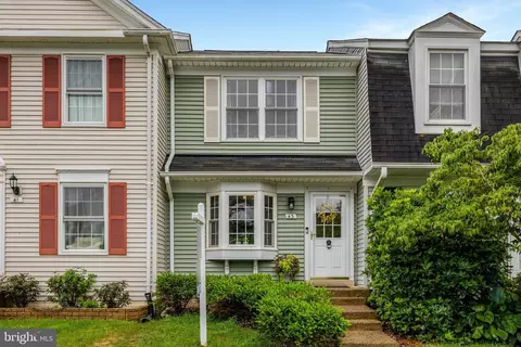 43 Southall Ct, Sterling, VA 20165