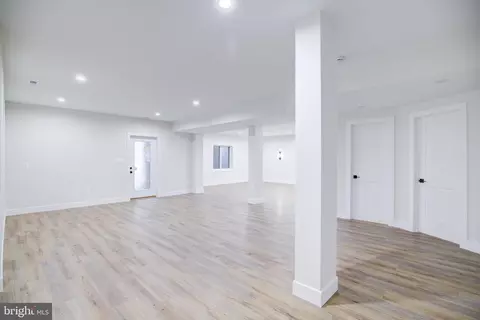 22966 Lois, Brambleton, VA 20148 photo 39