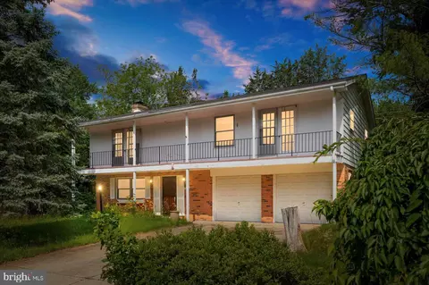 1605 N Amelia St, Sterling, VA 20164