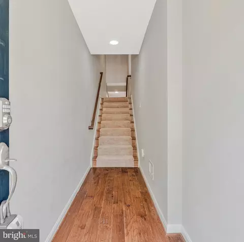24847 Mason Dale Ter, Chantilly, VA 20152 photo 3