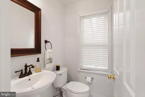 47236 Middle Bluff Pl, Sterling, VA 20165 photo 18