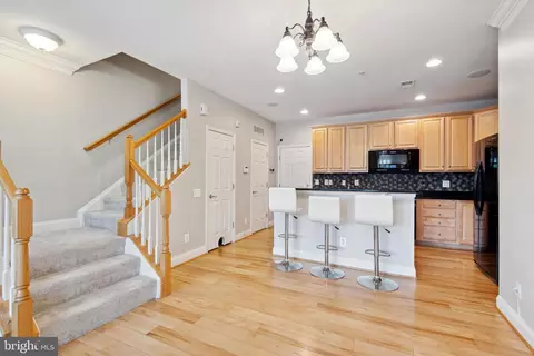 Kitchen - 20660 Sibbald Sq, Ashburn, VA 20147 photo 1 of 4