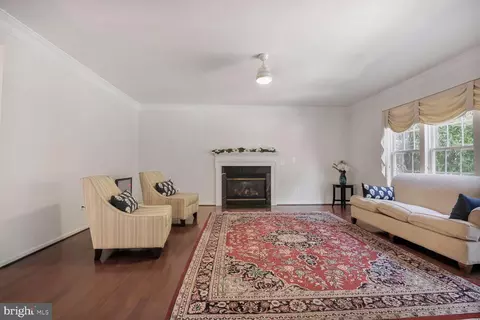 25817 Spring Farm Cir, Chantilly, VA 20152 photo 7
