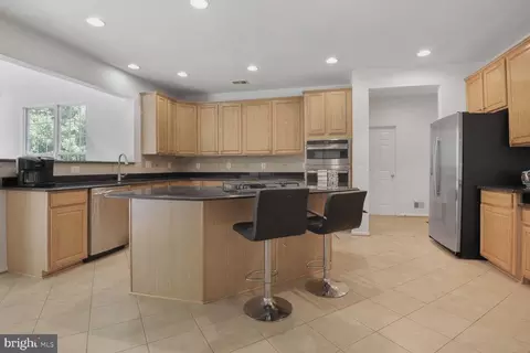 25817 Spring Farm Cir, Chantilly, VA 20152 photo 16