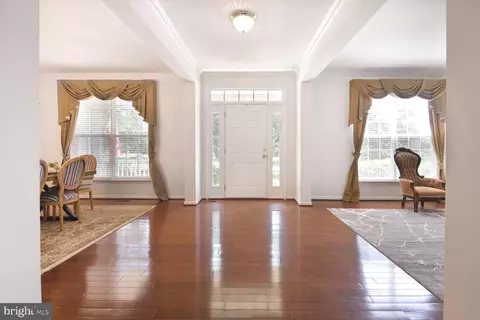 25817 Spring Farm Cir, Chantilly, VA 20152 photo 5