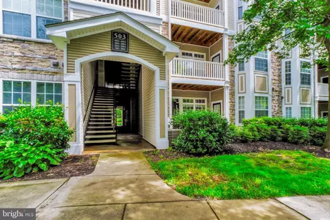 503 Sunset View Ter SE #102, Leesburg, VA 20175