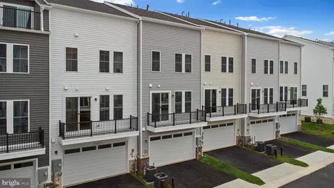 23079 Copper Tree Ter, Ashburn, VA 20148 photo 35