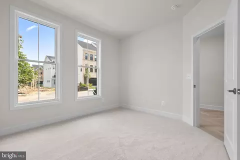 23079 Copper Tree Ter, Ashburn, VA 20148 photo 19