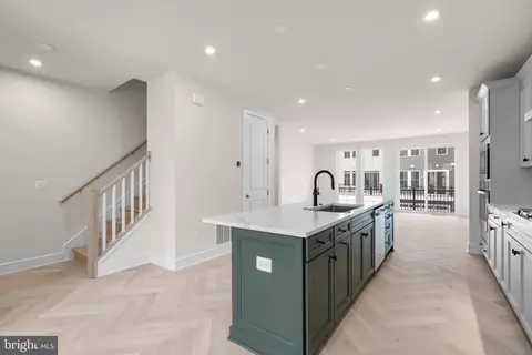 23079 Copper Tree Ter, Ashburn, VA 20148 photo 11