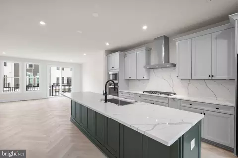 23079 Copper Tree Ter, Ashburn, VA 20148 photo 9