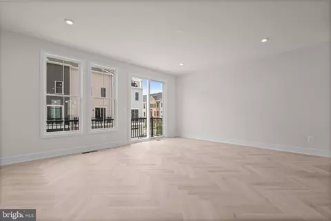 23079 Copper Tree Ter, Ashburn, VA 20148 photo 15