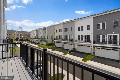 23079 Copper Tree Ter, Ashburn, VA 20148 photo 34